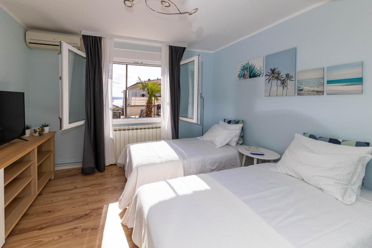 Apartment Levante Crikvenica Bagian luar foto